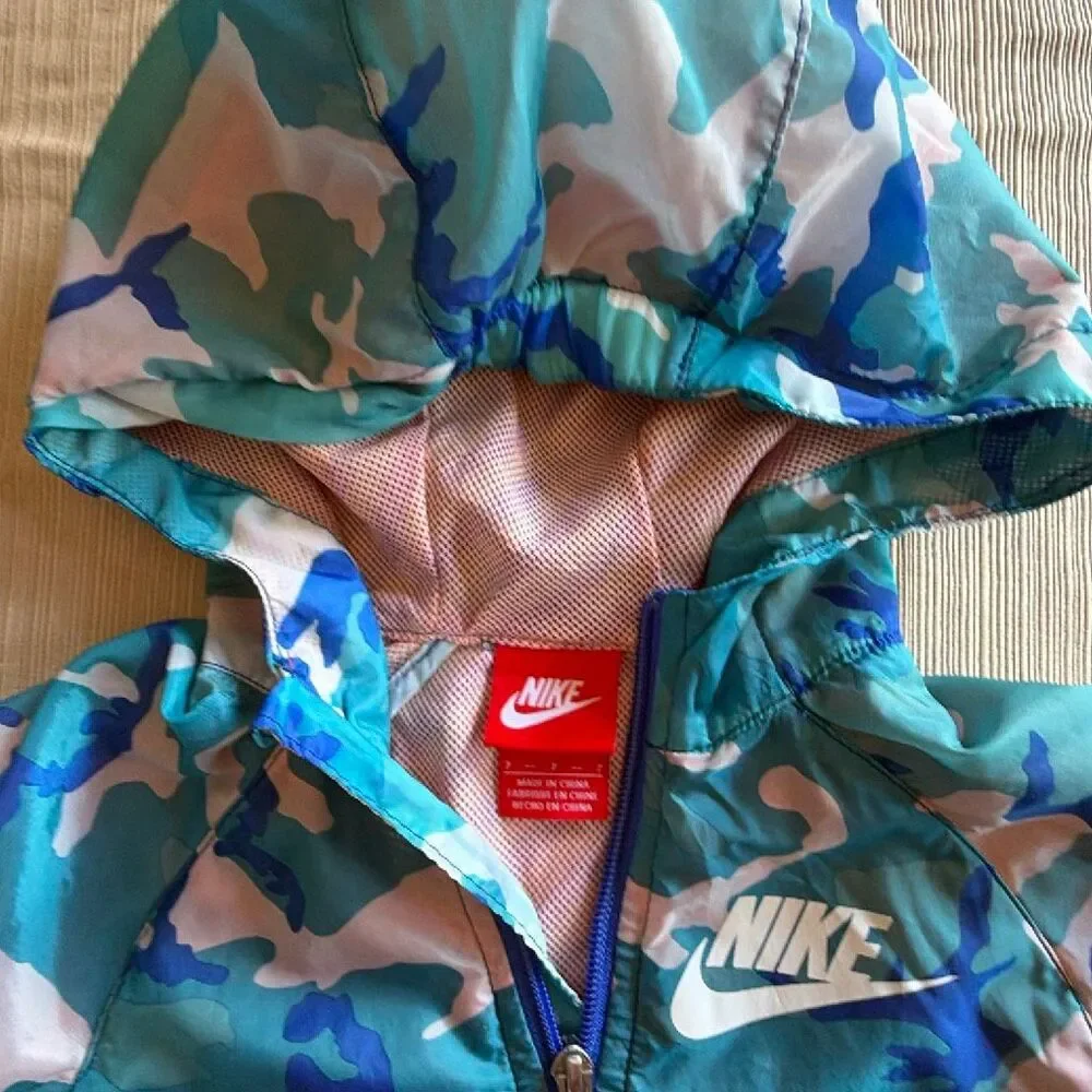 Nike Youth Windbreaker Jacket Sz 7